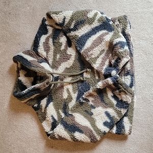 Camo teddy sweatshirt